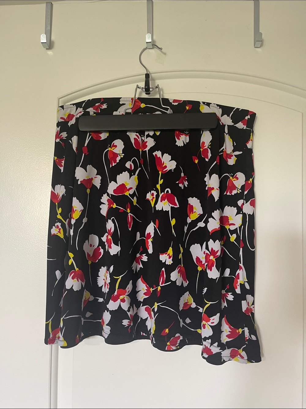 41 Hawthorn Black Floral Circle Skirt with White, Red & Yellow Blooms